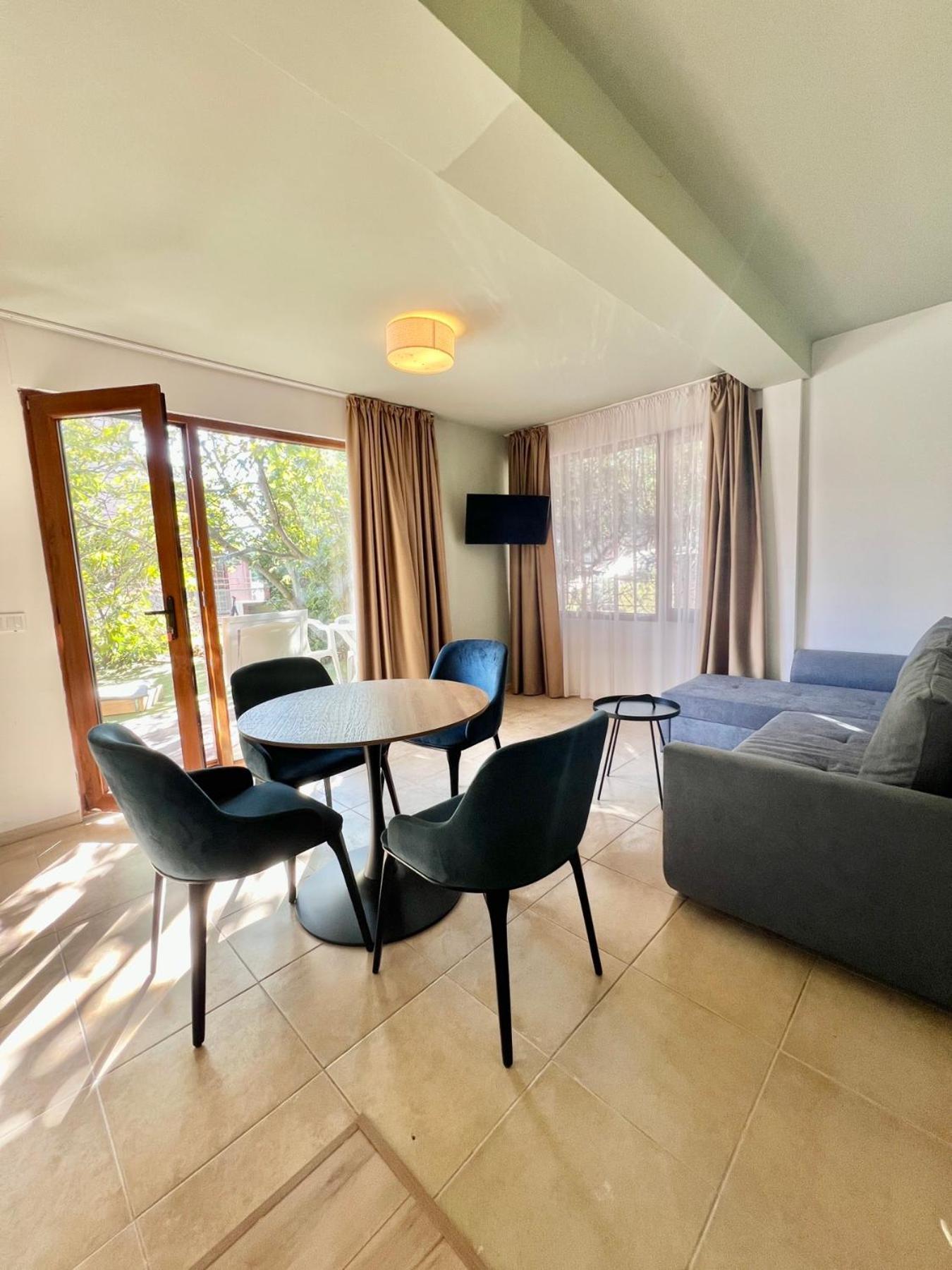 Kiara Apartments Святые Константин и Елена Экстерьер фото