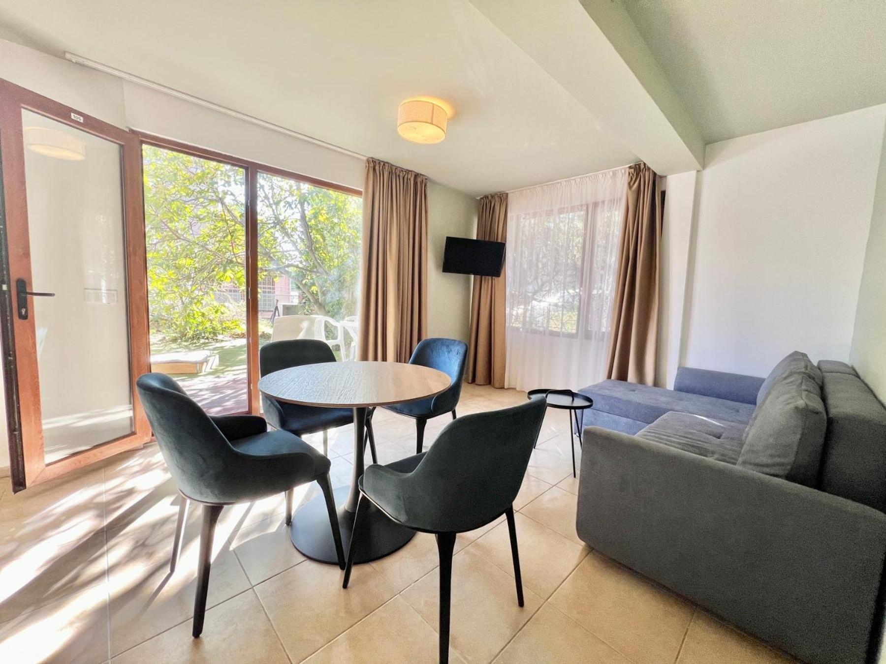 Kiara Apartments Святые Константин и Елена Экстерьер фото